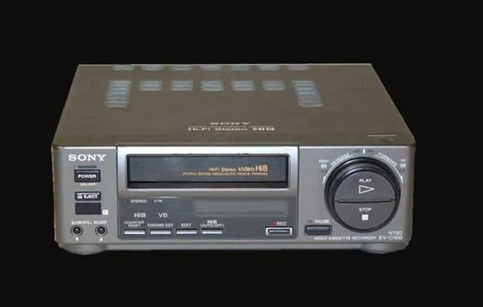 Sony Video Hi8 EV-C100 NTSC Video Casette Recorder Magnetoscope