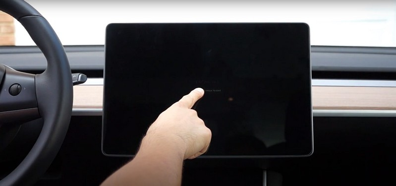 Kako instalirati Tesla Screen